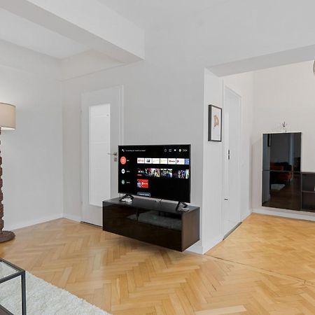 Rentforcomfort Coquette 1Bdr Calea Victoriei Bucarest Esterno foto