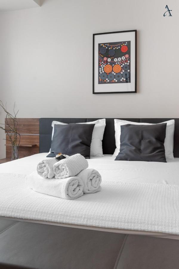 Rentforcomfort Coquette 1Bdr Calea Victoriei Bucarest Esterno foto