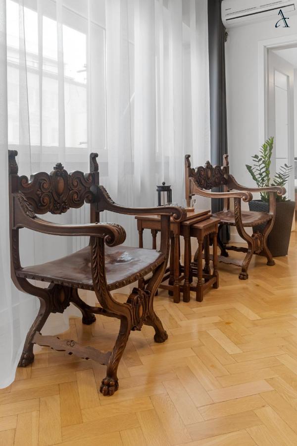 Rentforcomfort Coquette 1Bdr Calea Victoriei Bucarest Esterno foto